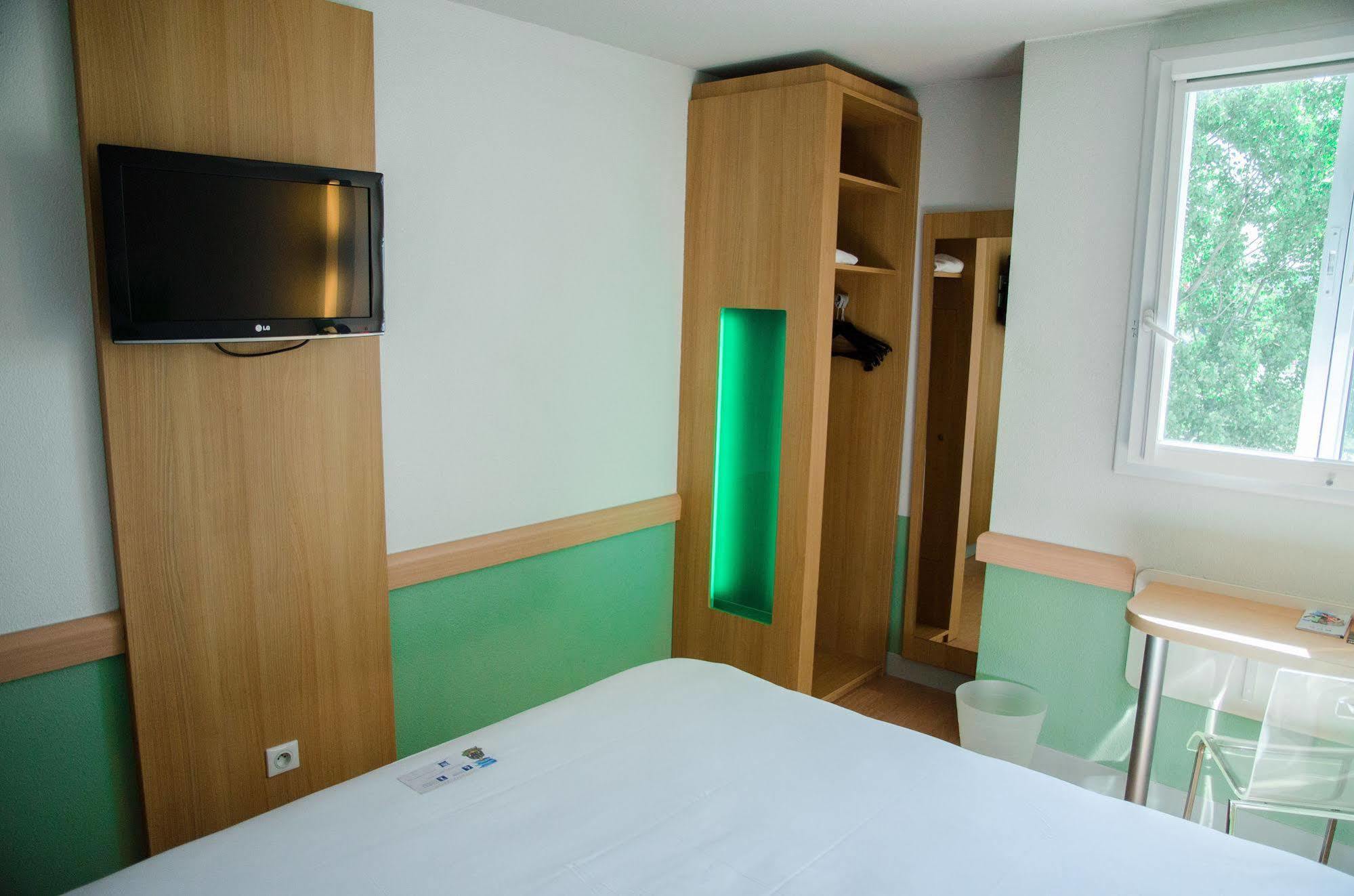 Ibis Budget Aeroport Le Bourget Garonor 2*